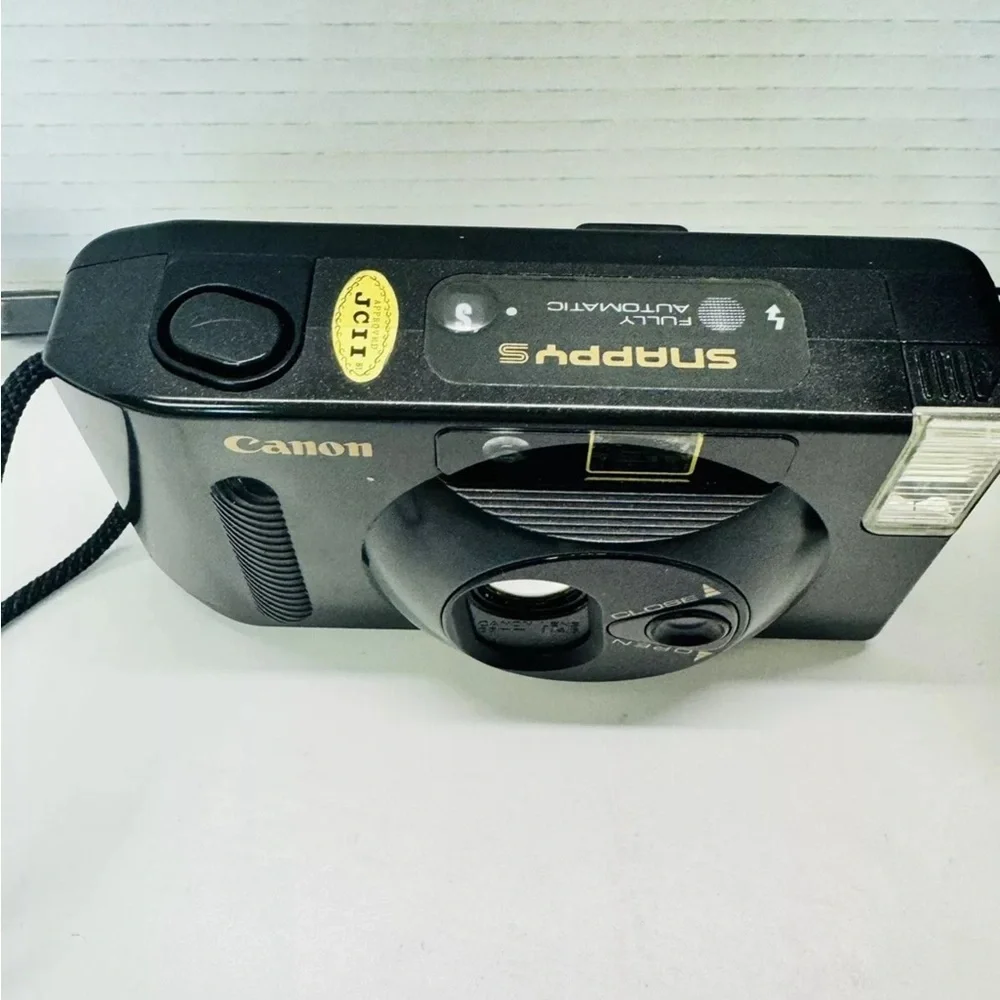 Canon Snappy 35mm Point & Shoot Film Camera Fully Automatic , UNTESTED